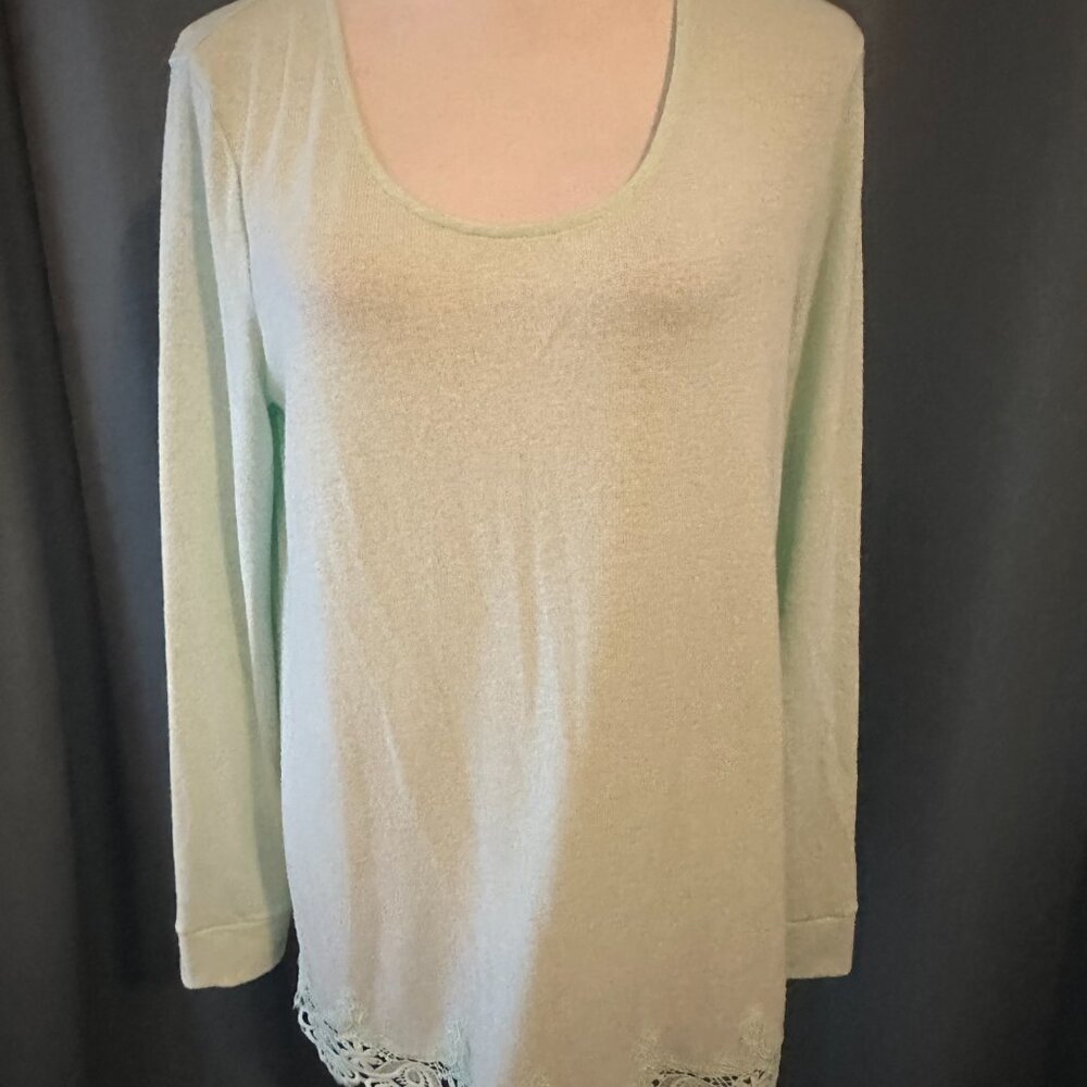 Soft Surroundings Women’s Medium Mint Green Knit Top Lace Hem Long Sleeve